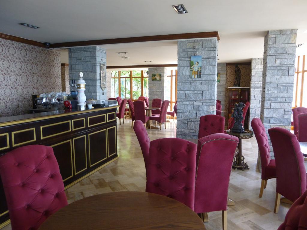 Guesthouse Central Sarande - 777 Екстер'єр фото