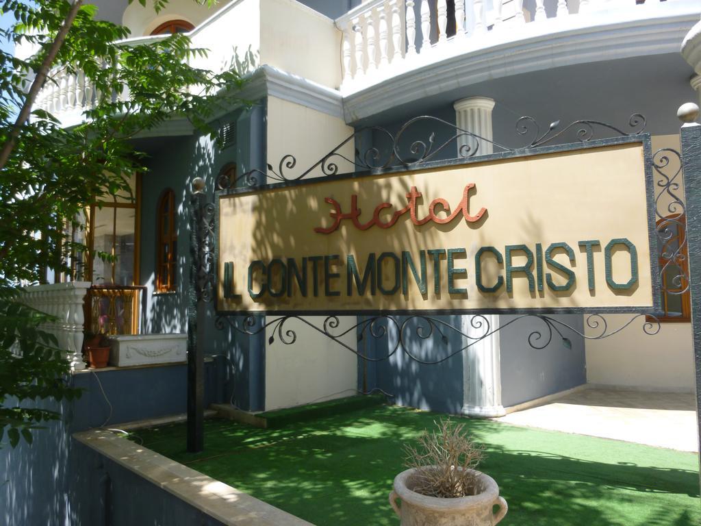 Guesthouse Central Sarande - 777 Екстер'єр фото