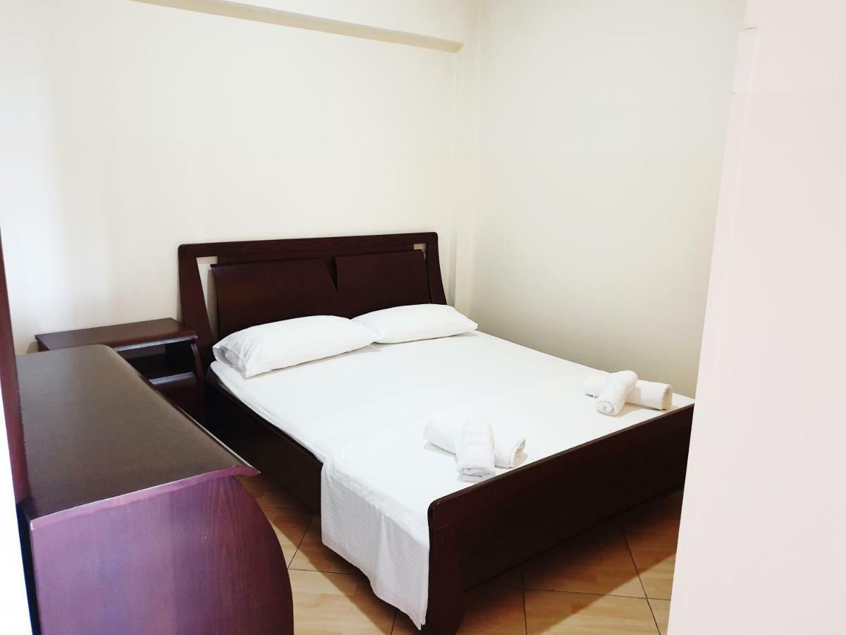 Guesthouse Central Sarande - 777 Екстер'єр фото